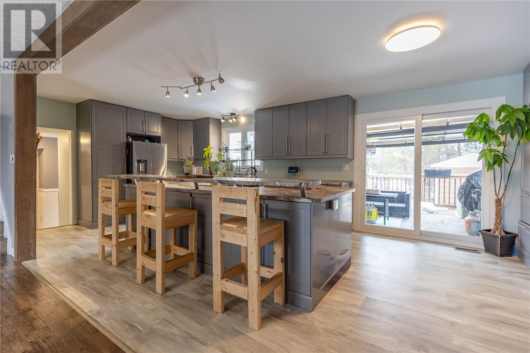 25 Goodman Avenue, Espanola, Ontario  P5E 1A5 - Photo 8 - 2127128