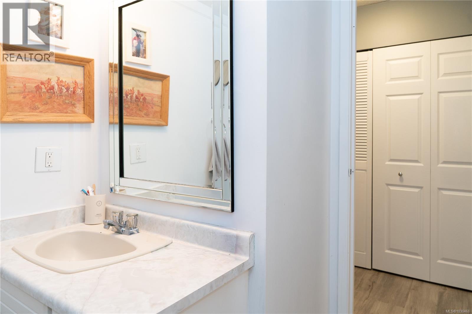 404 614 Fernhill Pl, Esquimalt, British Columbia  V9A 4Z1 - Photo 20 - 1030468