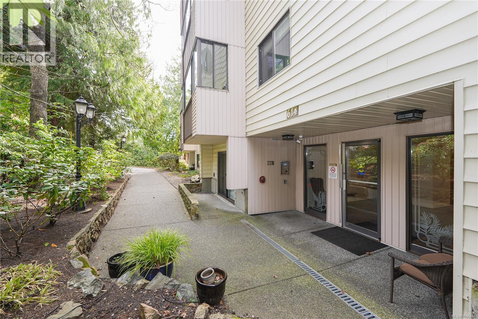 404 614 Fernhill Pl, Esquimalt, British Columbia  V9A 4Z1 - Photo 34 - 1030468