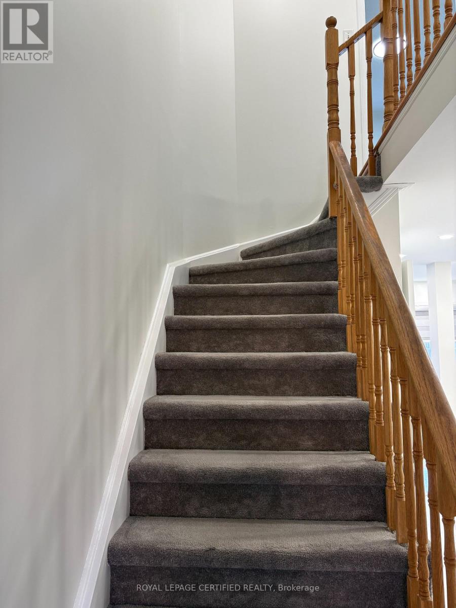 26 Goldenlight Circle, Brampton, Ontario  L6X 4N6 - Photo 13 - W13004382