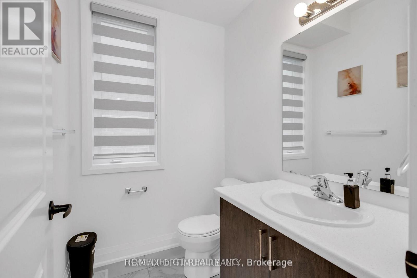 7 Barnyard Trail, Barrie, Ontario  L9J 0Y1 - Photo 10 - S12824278