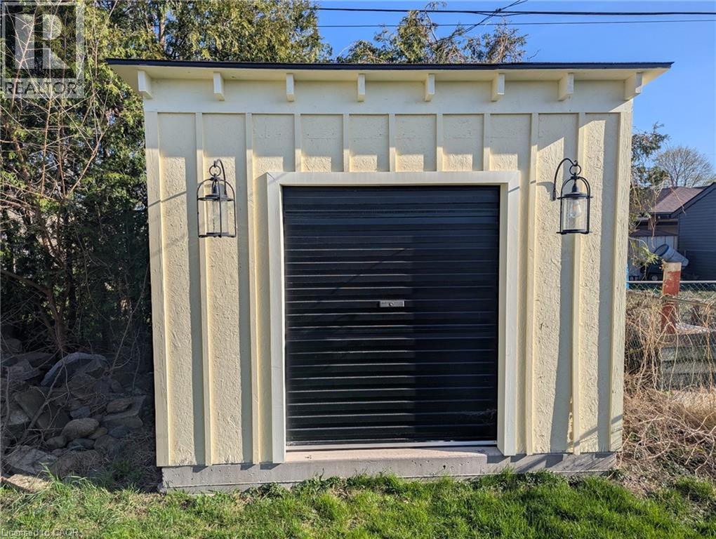 35 Marcia Avenue, Toronto, Ontario  M6B 2Y6 - Photo 22 - 40820951