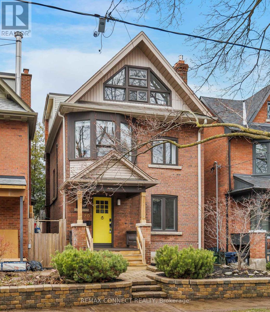 20 Fenwick Avenue, Toronto, Ontario  M4K 3H3 - Photo 2 - E12998852