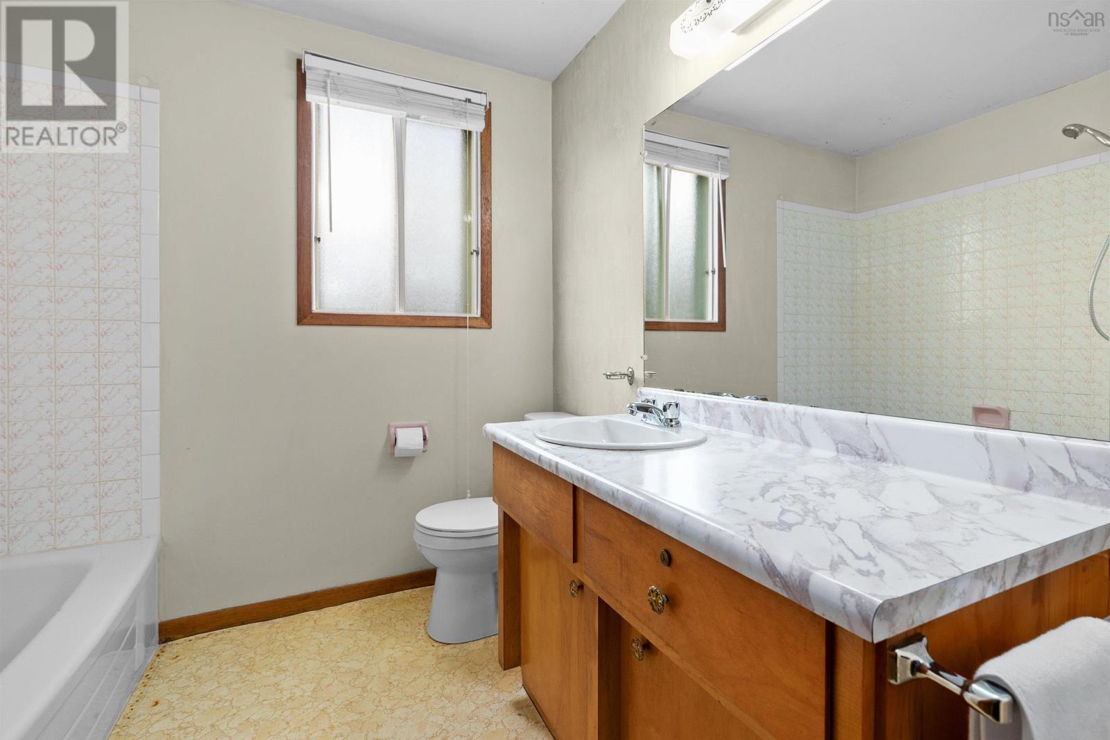 4 Shawinigan Road, Dartmouth, Nova Scotia  B2W 3A2 - Photo 16 - 202607545