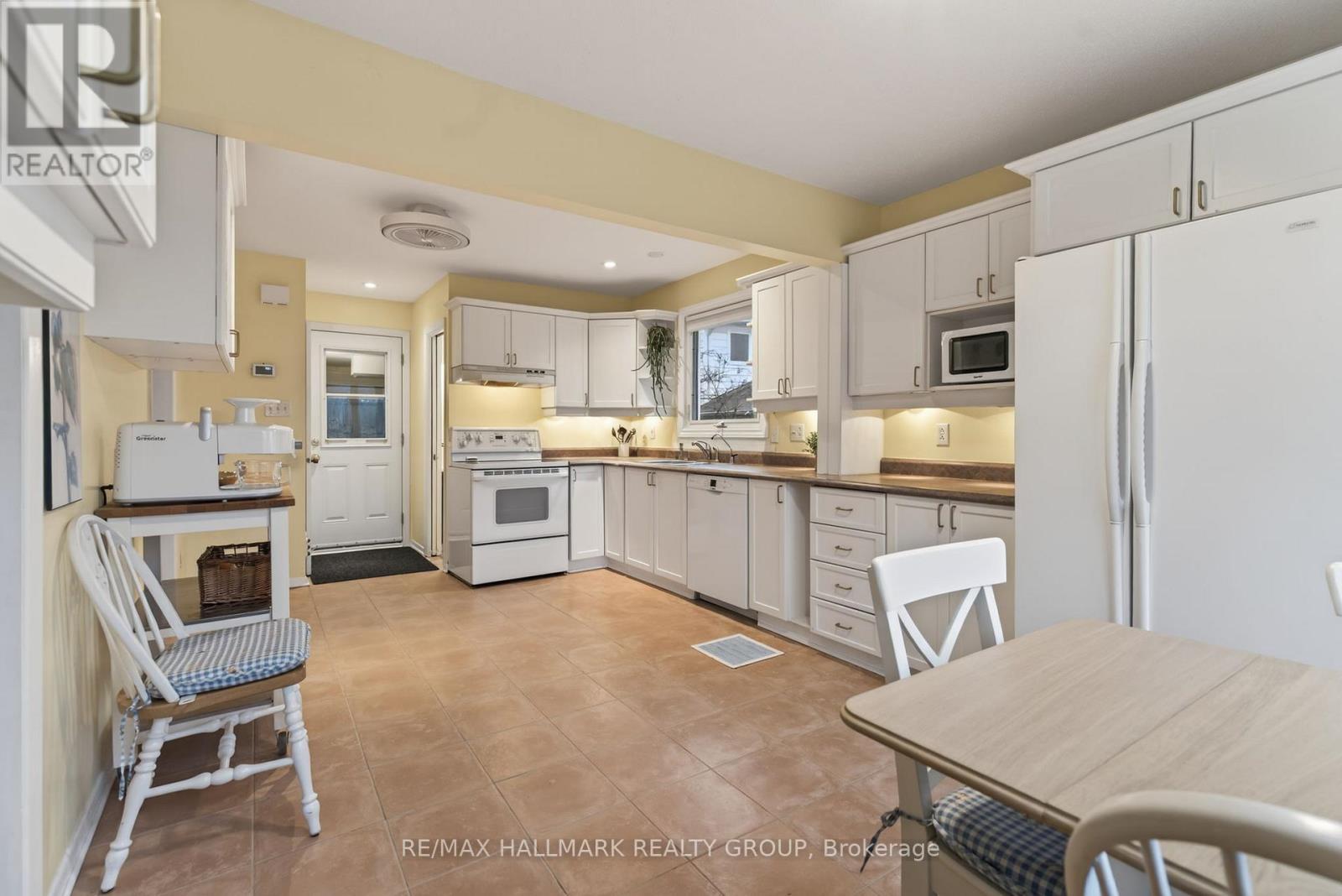 24 Hobart Crescent, Ottawa, Ontario  K2H 5S4 - Photo 11 - X13005076