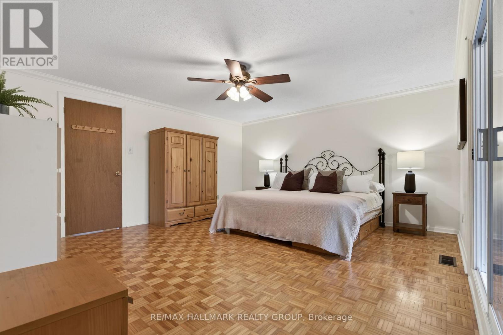 24 Hobart Crescent, Ottawa, Ontario  K2H 5S4 - Photo 19 - X13005076