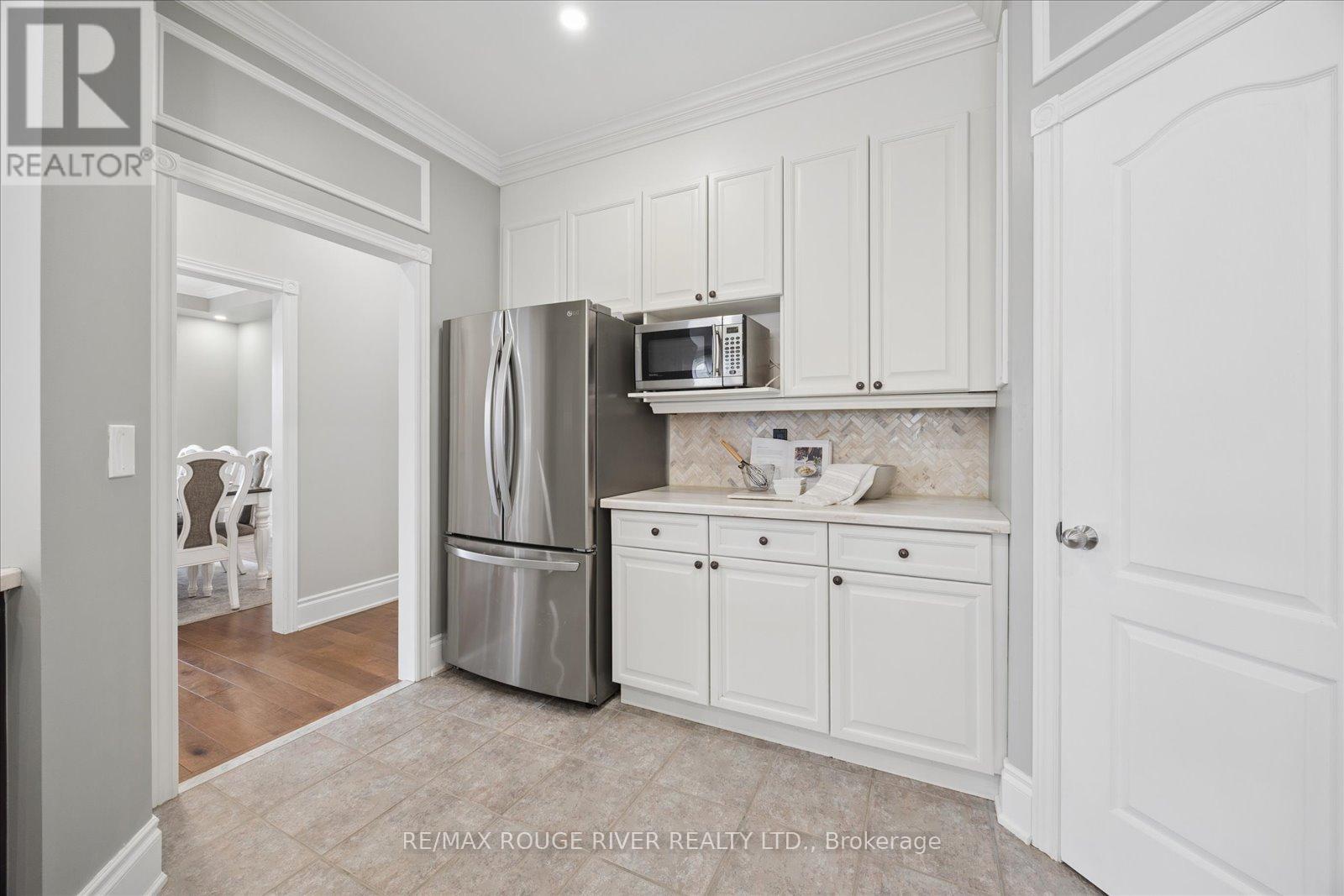 9 Elder Crescent, Whitby, Ontario L1M 2H5 - Photo 13 - E13005098