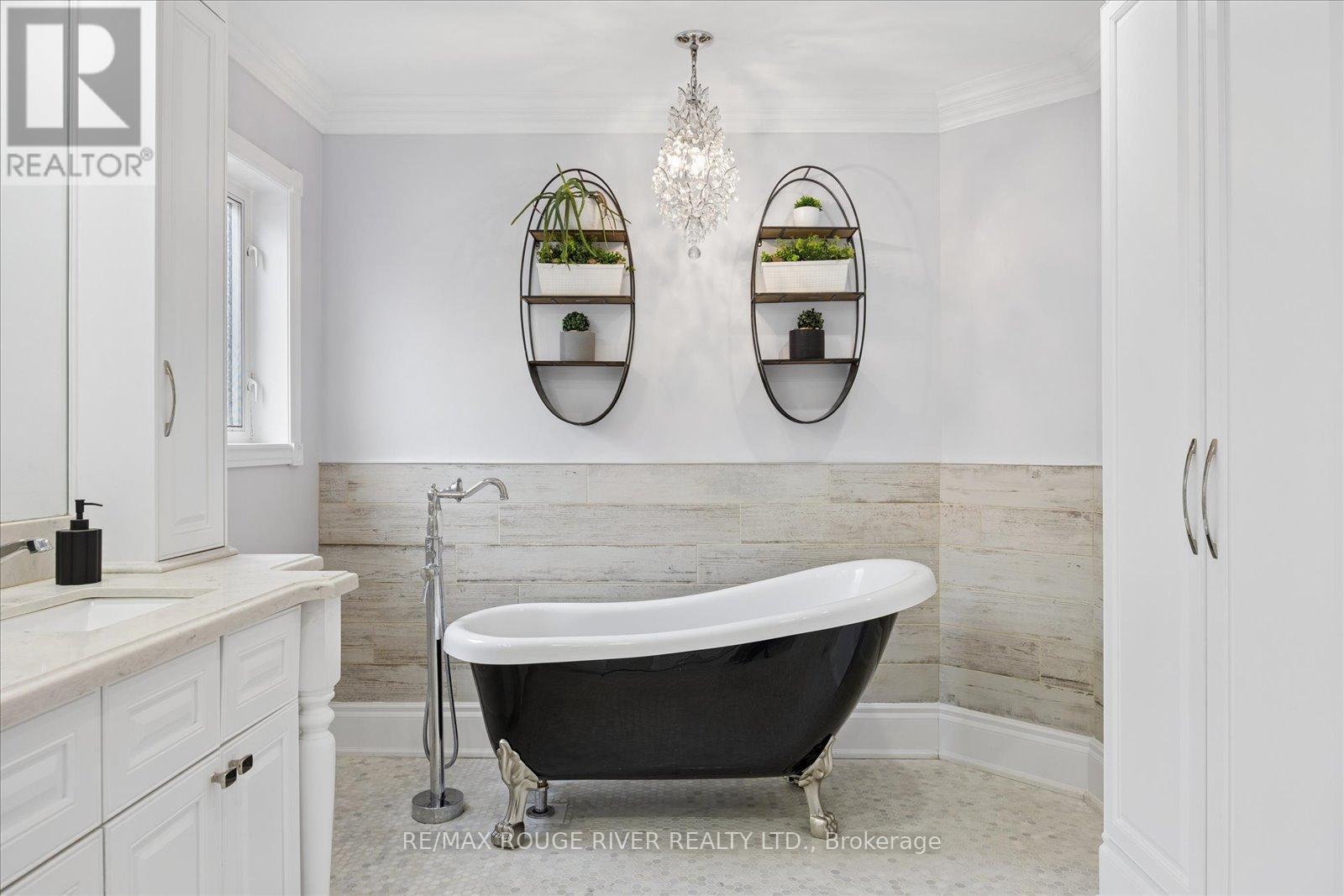 9 Elder Crescent, Whitby, Ontario L1M 2H5 - Photo 24 - E13005098