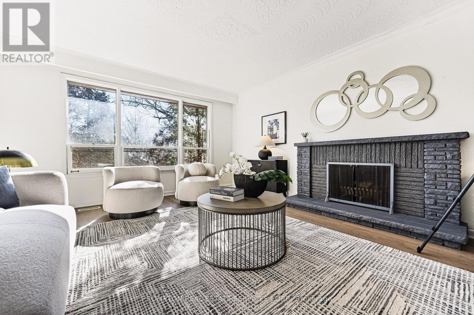 81 Maxome Avenue, Toronto, Ontario  M2M 3K2 - Photo 10 - C13005014