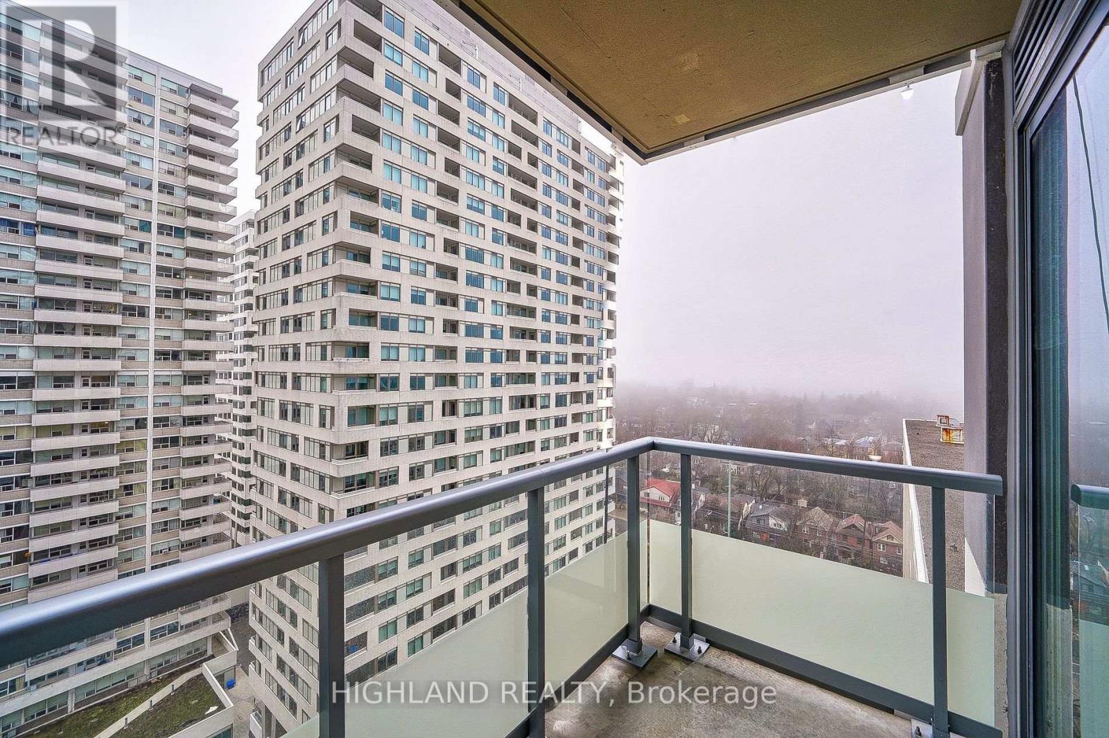 1612 - 50 Dunfield Avenue, Toronto, Ontario  M4S 0E4 - Photo 11 - C13005016