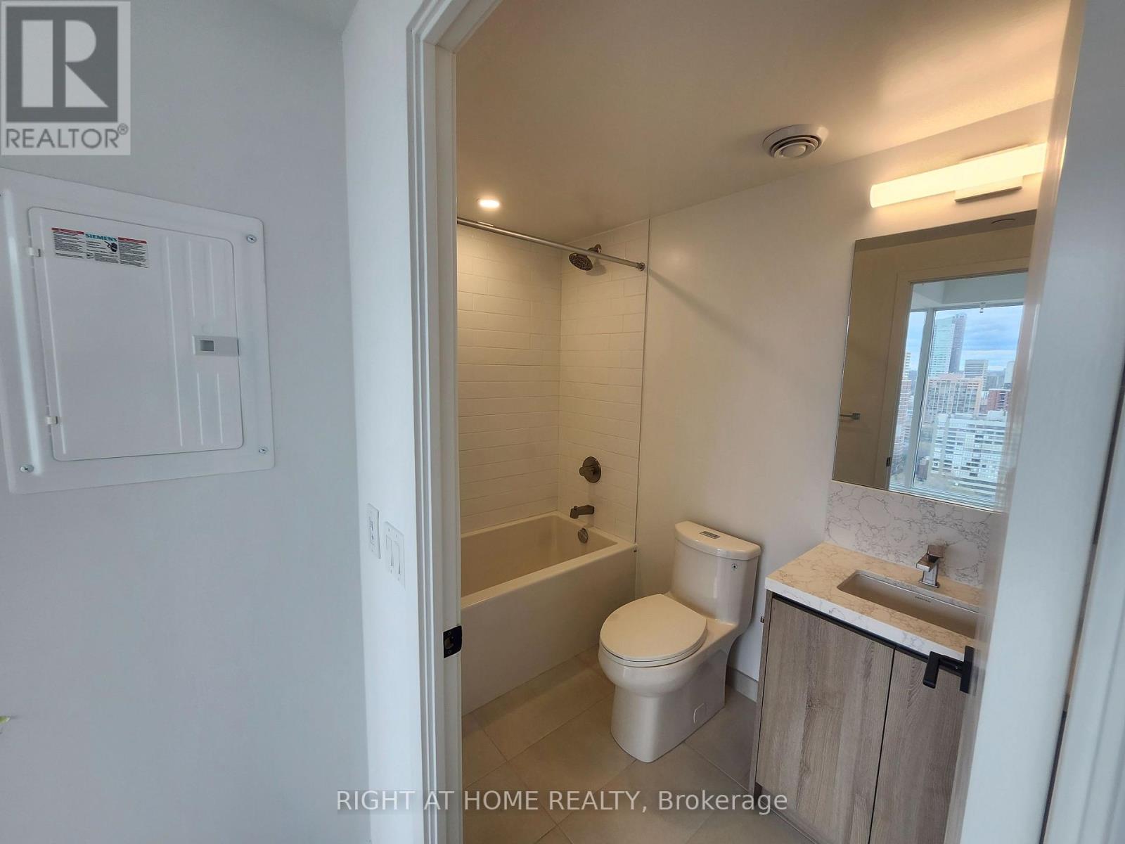 2807 - 319 Jarvis Street, Toronto, Ontario  M5B 0C8 - Photo 8 - C13005064