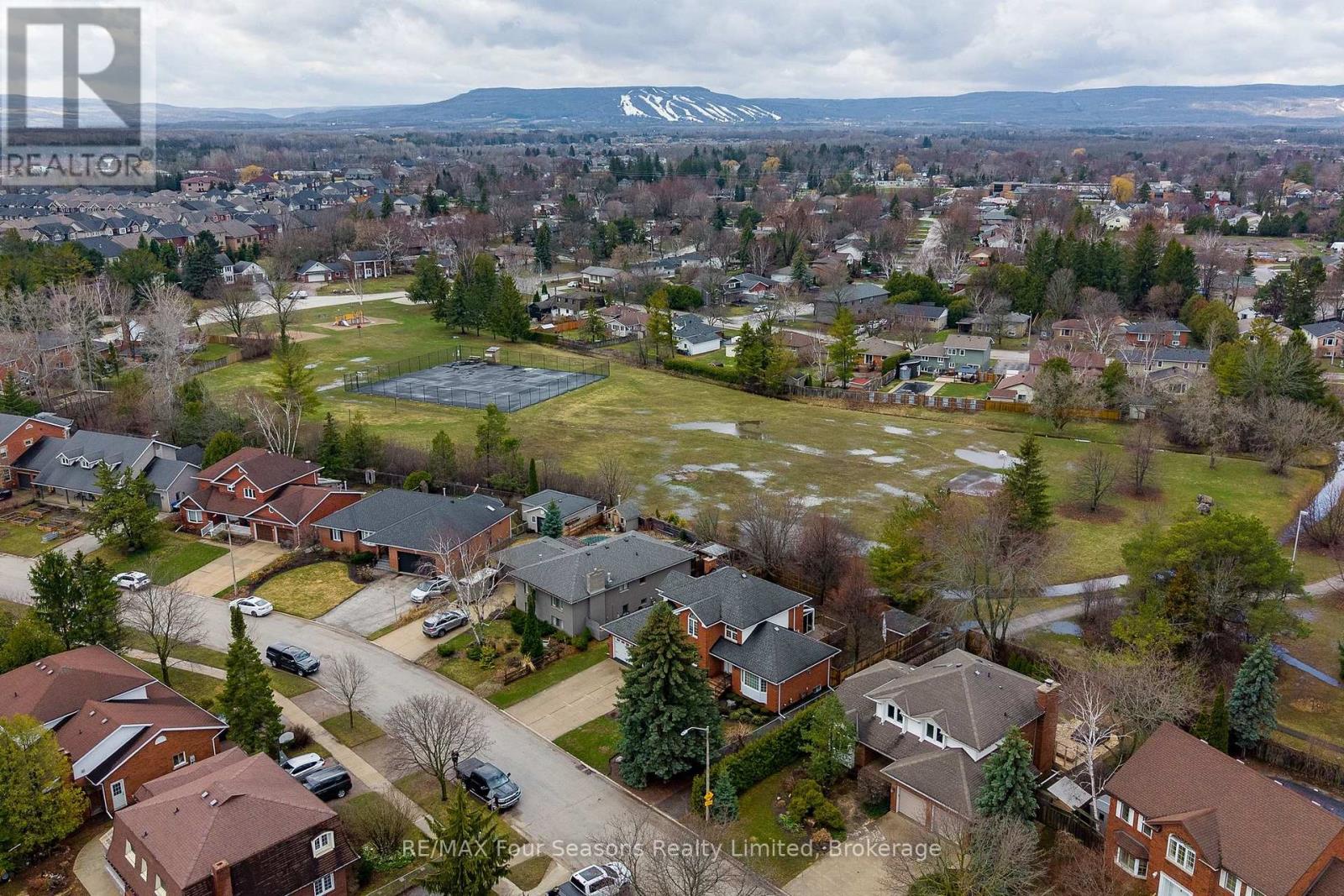 16 Carmichael Crescent, Collingwood, Ontario  L9Y 4R6 - Photo 38 - S13003460