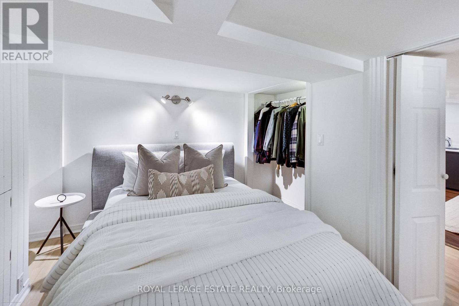 116 Hannaford Street, Toronto, Ontario  M4E 3H1 - Photo 23 - E13005036