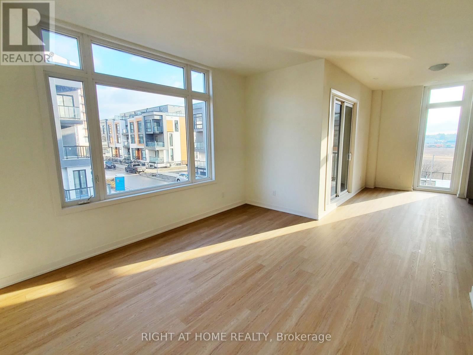 1411 - 15 David Eyer Road, Richmond Hill, Ontario  L4S 0N2 - Photo 12 - N13005026