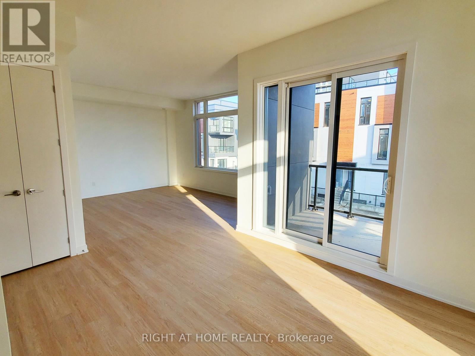 1411 - 15 David Eyer Road, Richmond Hill, Ontario  L4S 0N2 - Photo 13 - N13005026