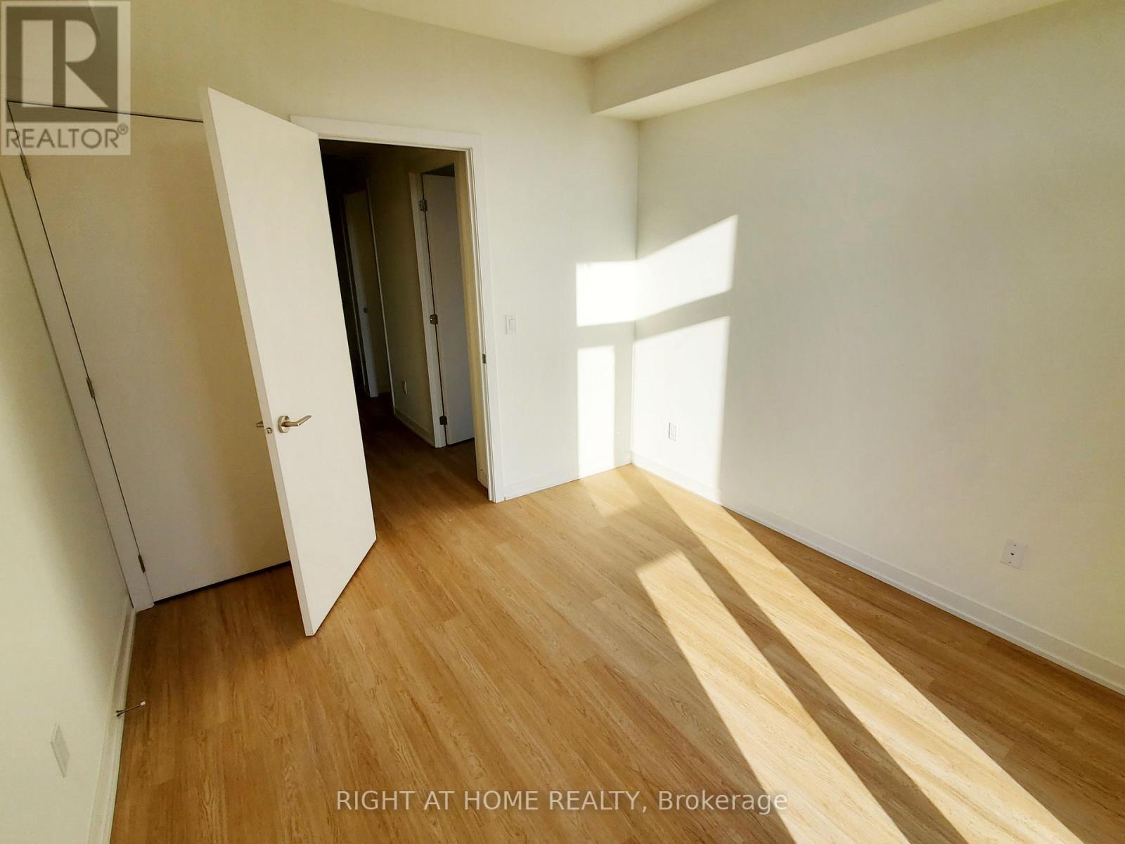 1411 - 15 David Eyer Road, Richmond Hill, Ontario  L4S 0N2 - Photo 22 - N13005026