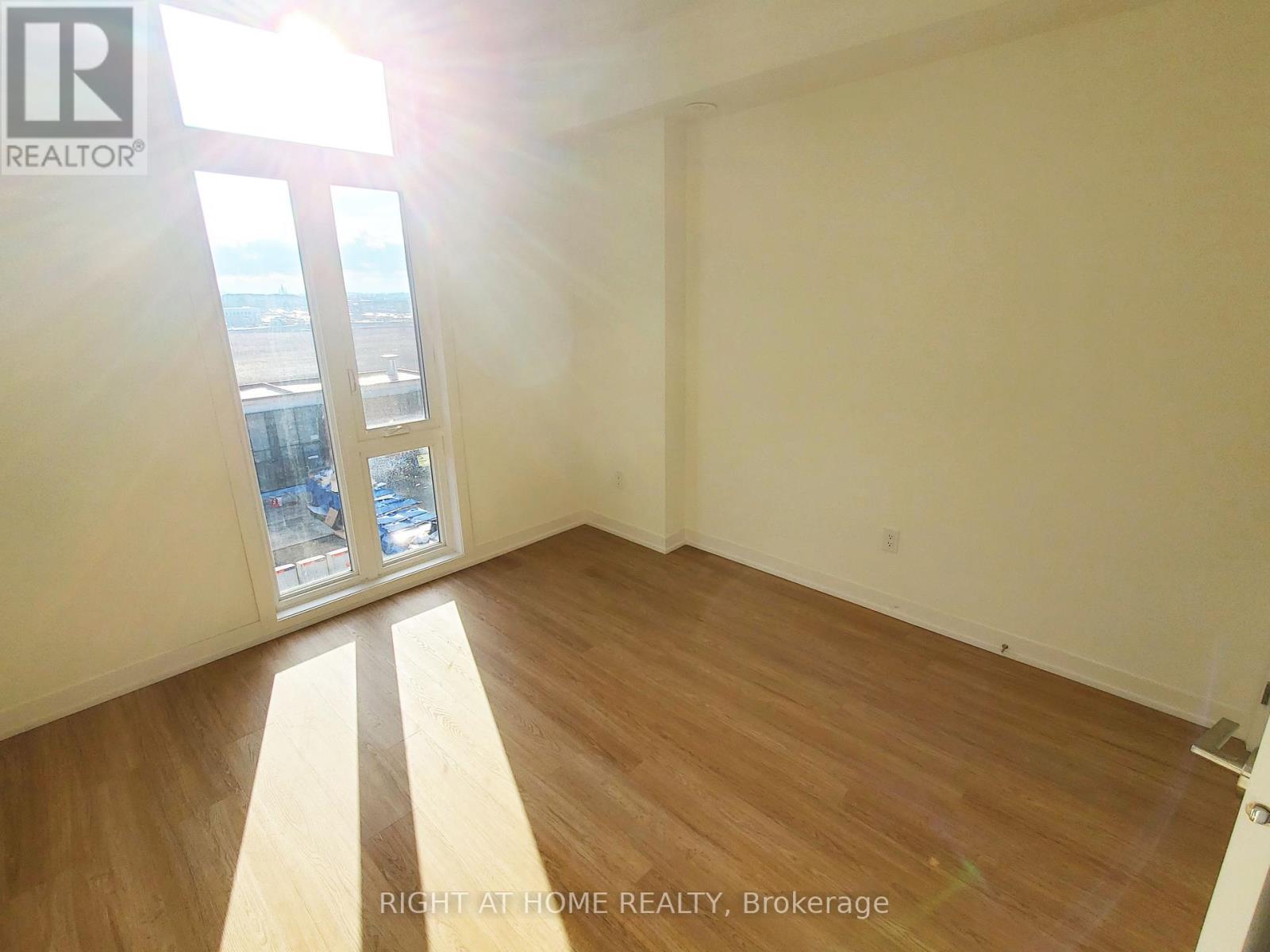 1411 - 15 David Eyer Road, Richmond Hill, Ontario  L4S 0N2 - Photo 23 - N13005026