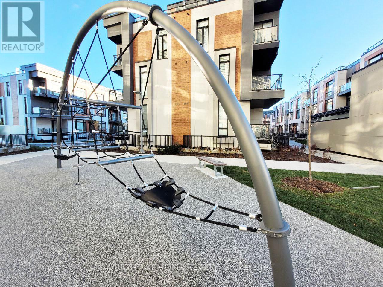 1411 - 15 David Eyer Road, Richmond Hill, Ontario  L4S 0N2 - Photo 31 - N13005026