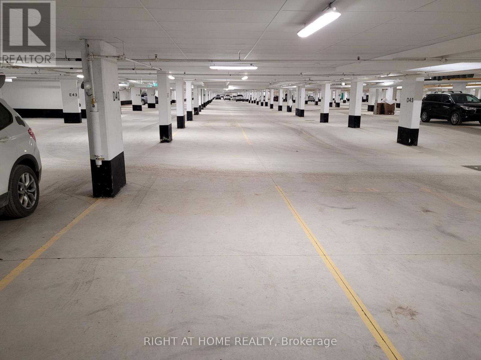 1411 - 15 David Eyer Road, Richmond Hill, Ontario  L4S 0N2 - Photo 34 - N13005026