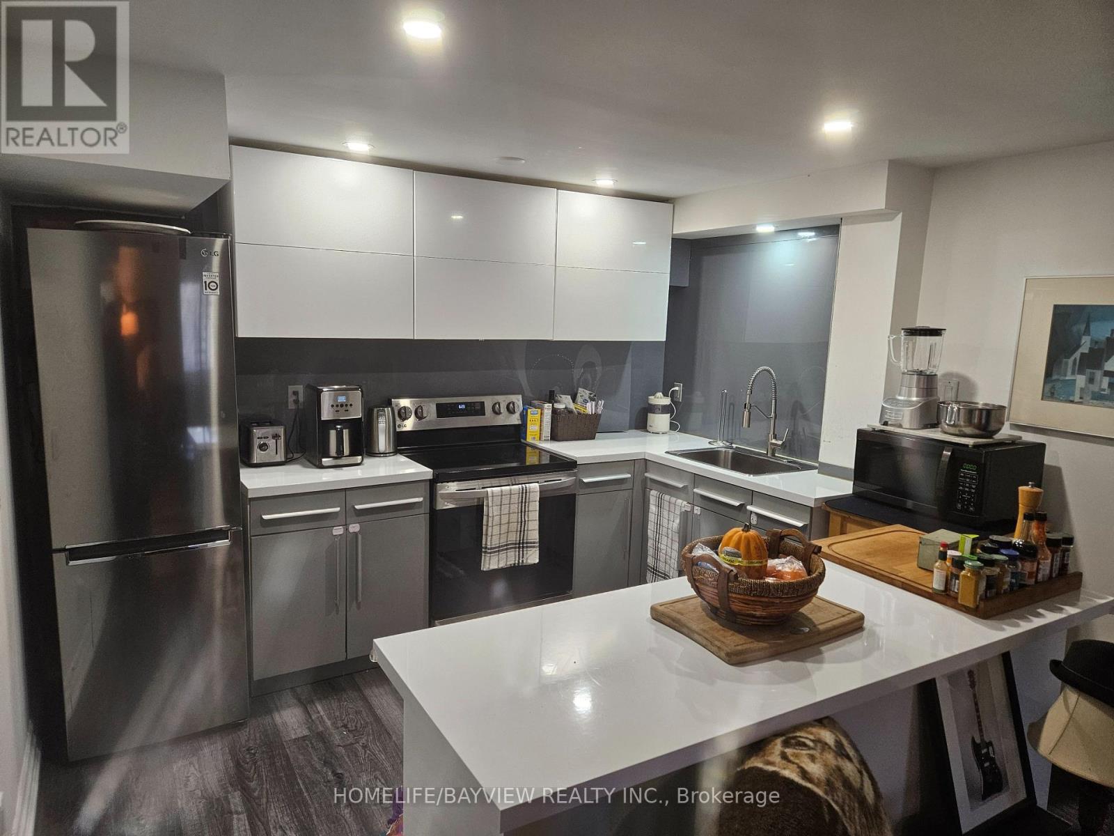 Lower - 164 Timpson Drive, Aurora, Ontario  L4G 5N2 - Photo 8 - N13005058