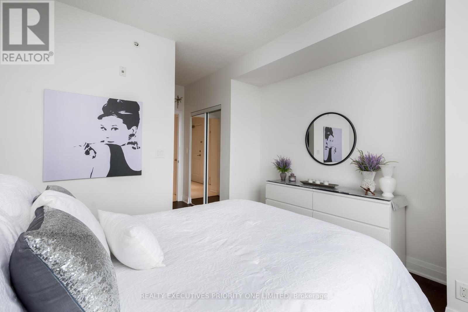 511 - 24 Woodstream Boulevard, Vaughan, Ontario  L4L 8C4 - Photo 25 - N13005070