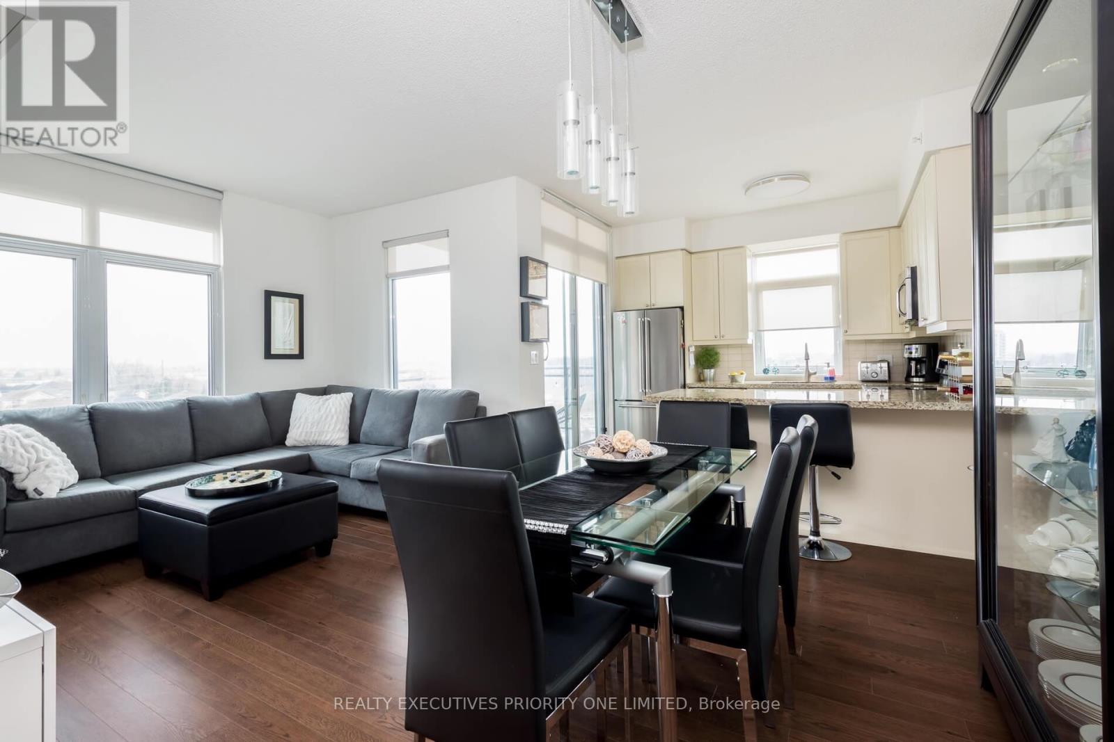 511 - 24 Woodstream Boulevard, Vaughan, Ontario  L4L 8C4 - Photo 6 - N13005070