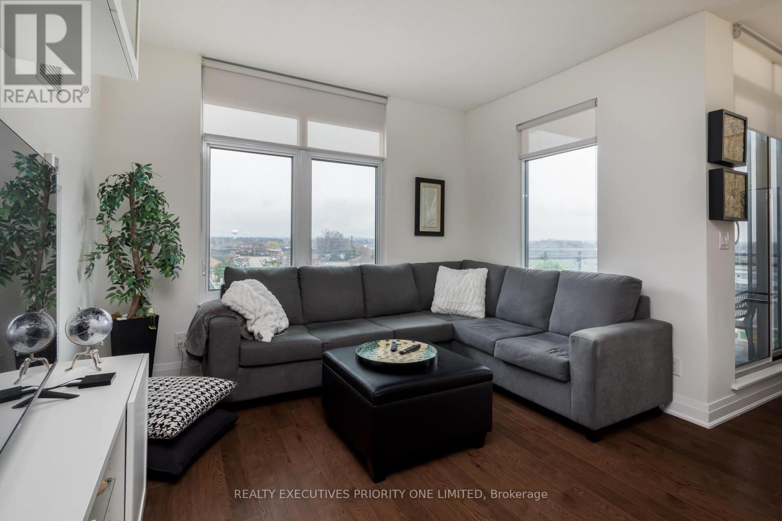 511 - 24 Woodstream Boulevard, Vaughan, Ontario  L4L 8C4 - Photo 8 - N13005070