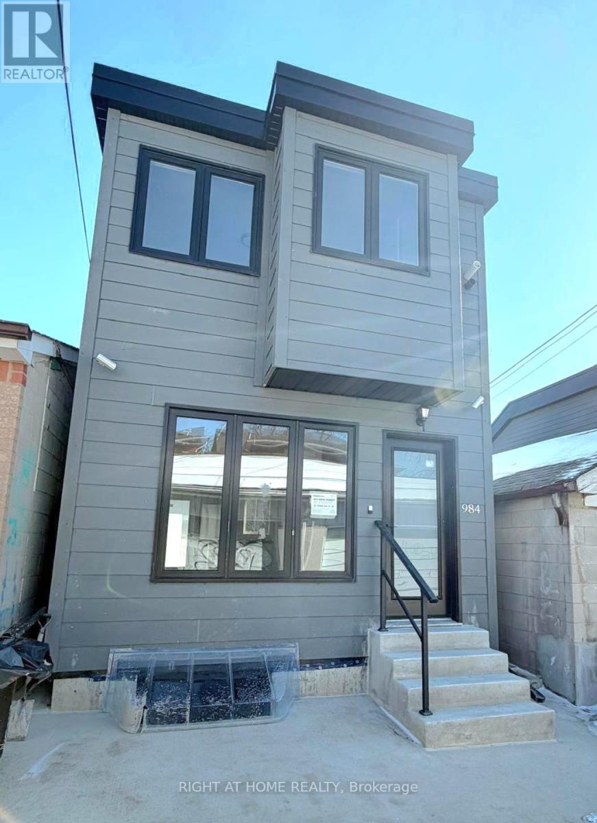 LANEWAY SUITE - 984 OSSINGTON AVENUE, Toronto, Ontario