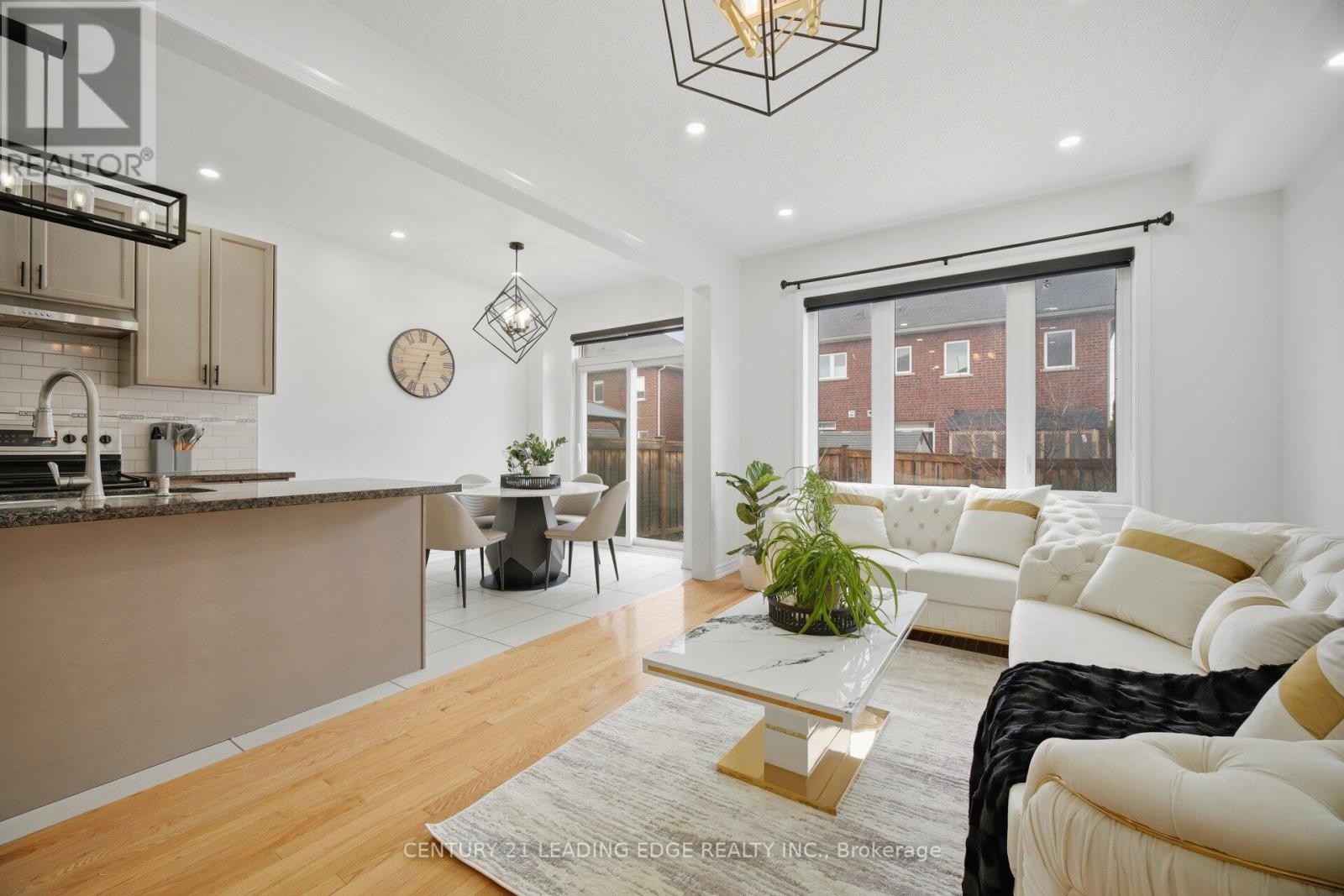 106 Kempenfelt Trail, Brampton, Ontario  L7A 0Z9 - Photo 10 - W13005028