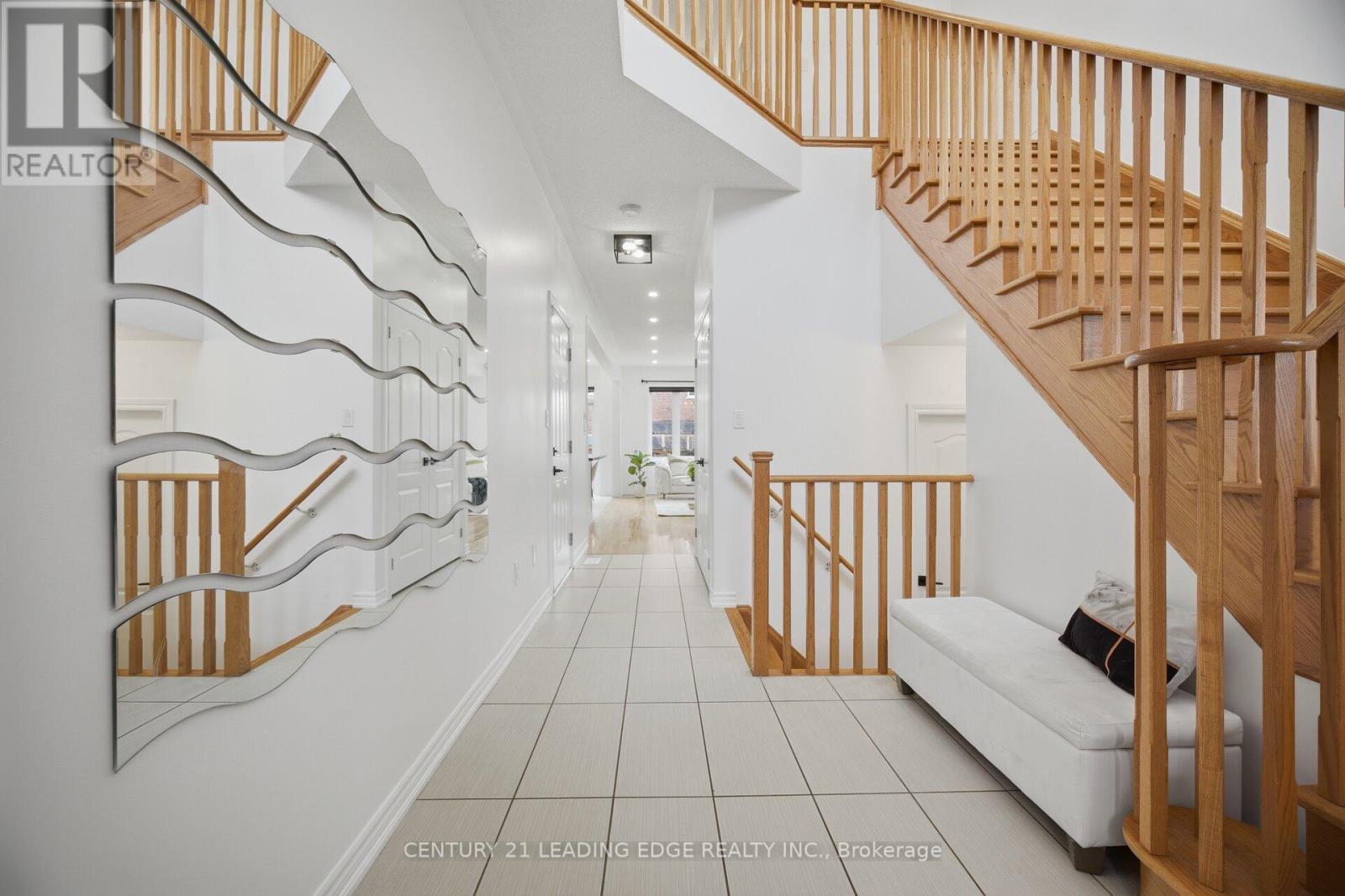 106 Kempenfelt Trail, Brampton, Ontario  L7A 0Z9 - Photo 5 - W13005028