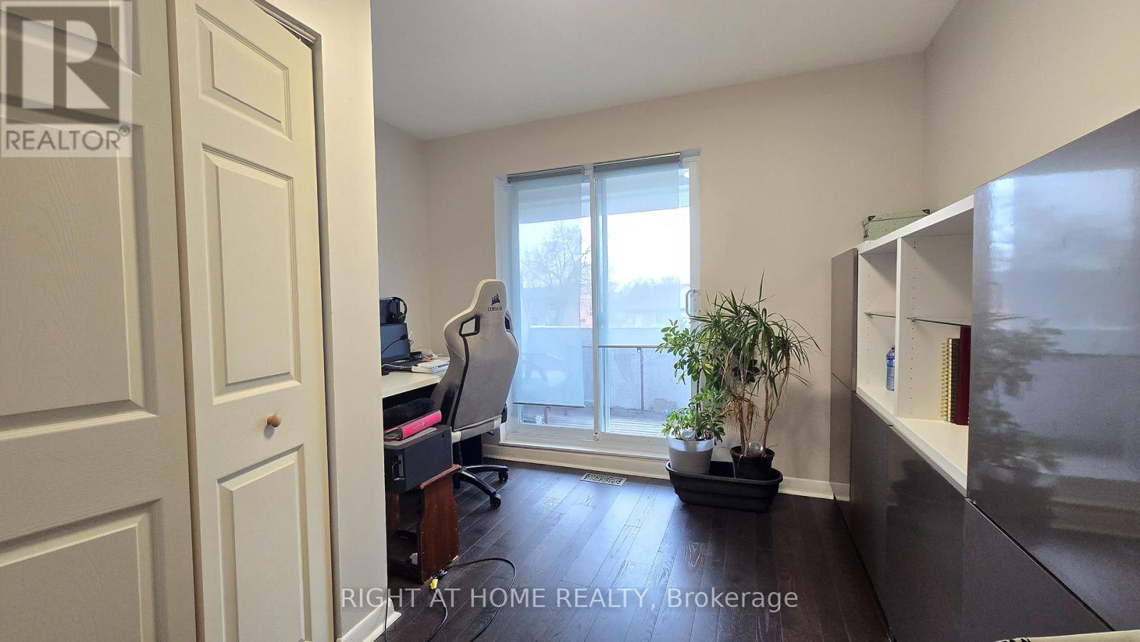 1379 Rock Court, Mississauga, Ontario  L5J 3W5 - Photo 11 - W13005032