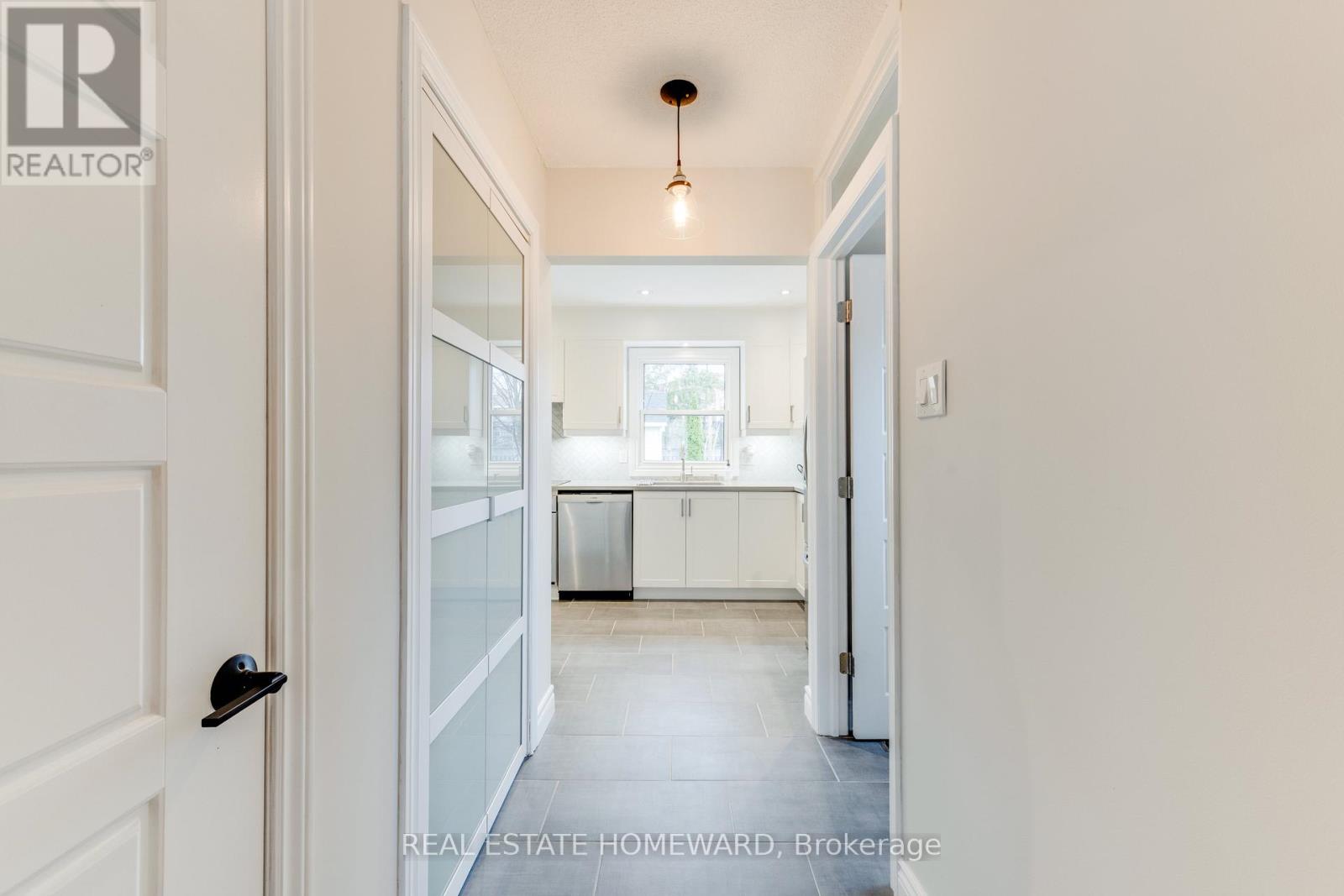 3381 Masthead Crescent, Mississauga, Ontario  L5L 1G9 - Photo 19 - W13005046