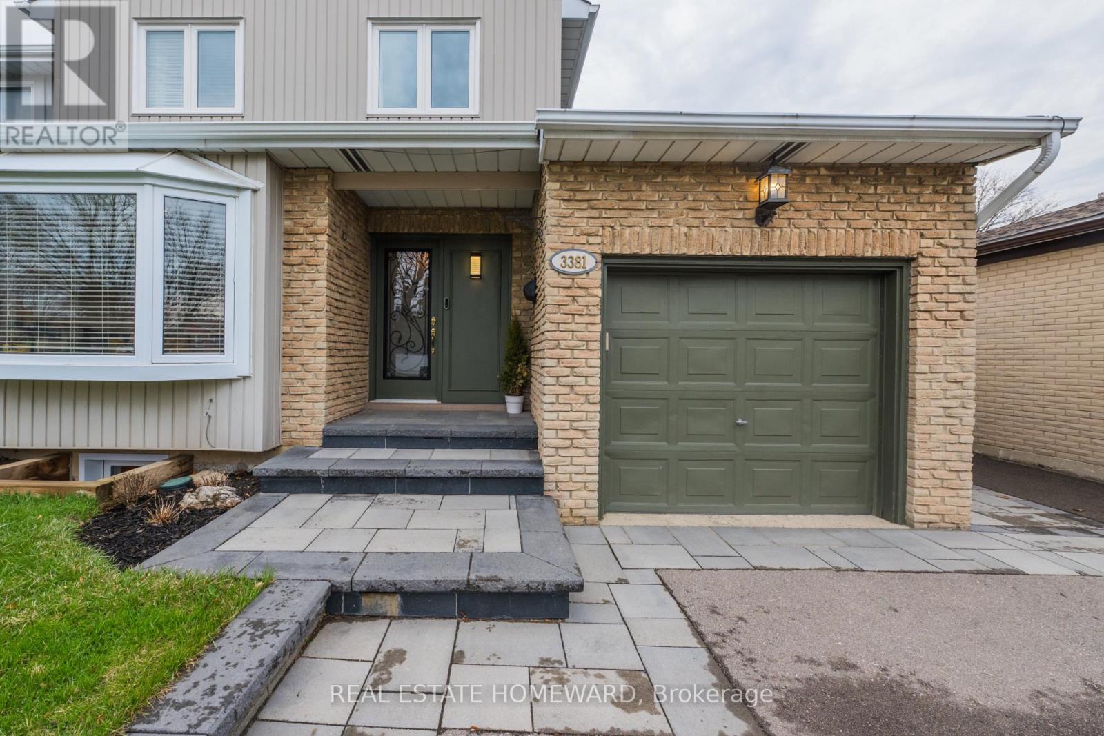 3381 Masthead Crescent, Mississauga, Ontario  L5L 1G9 - Photo 2 - W13005046