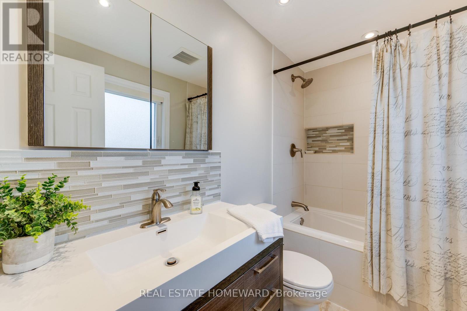 3381 Masthead Crescent, Mississauga, Ontario  L5L 1G9 - Photo 24 - W13005046