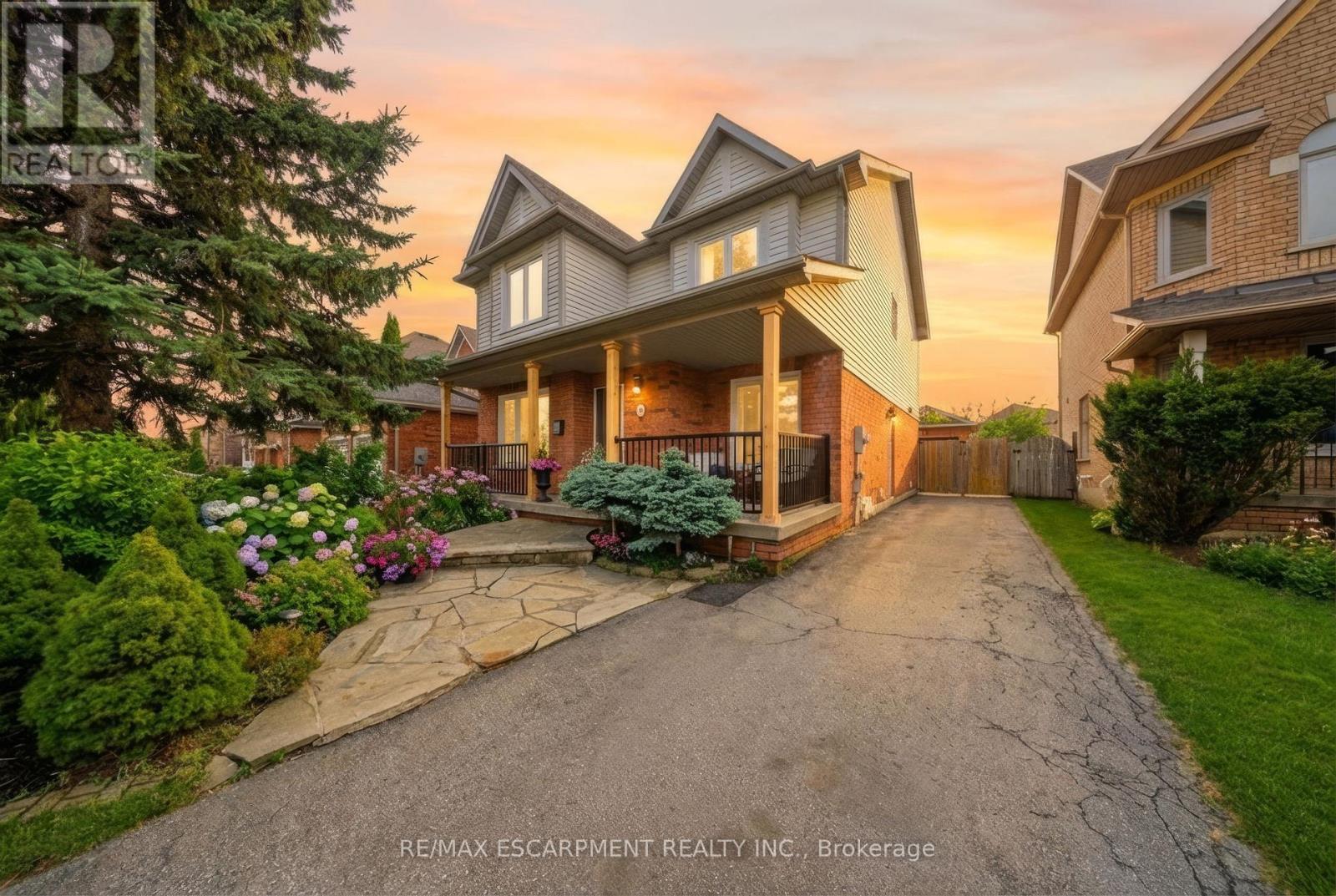 66 Segwun Road, Hamilton, Ontario  L0R 2H6 - Photo 2 - X13005054