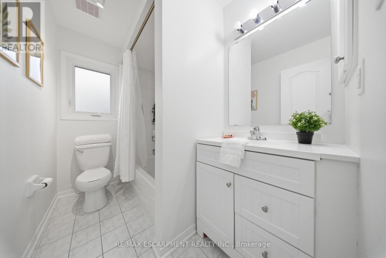 66 Segwun Road, Hamilton, Ontario  L0R 2H6 - Photo 20 - X13005054