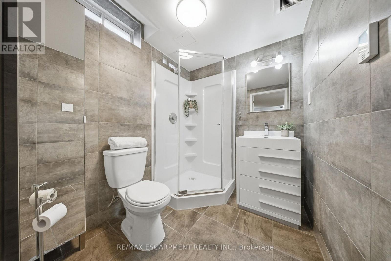 66 Segwun Road, Hamilton, Ontario  L0R 2H6 - Photo 25 - X13005054