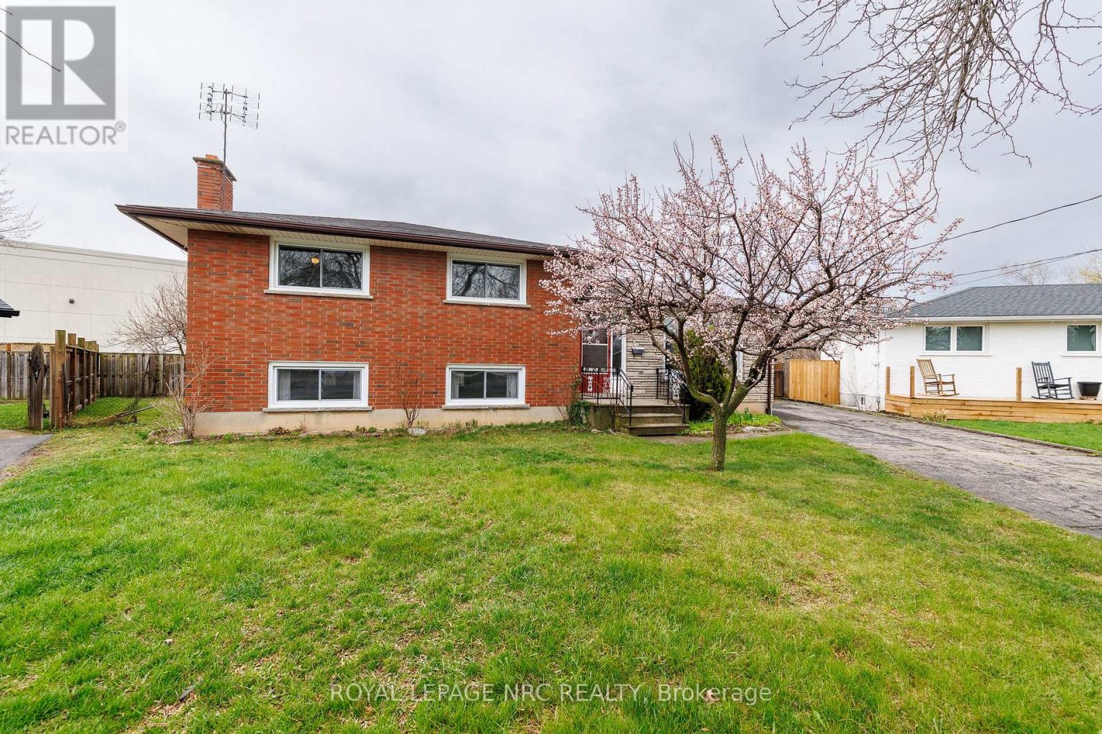 91 Regent Drive S, St. Catharines, Ontario  L2M 3L9 - Photo 2 - X13005068