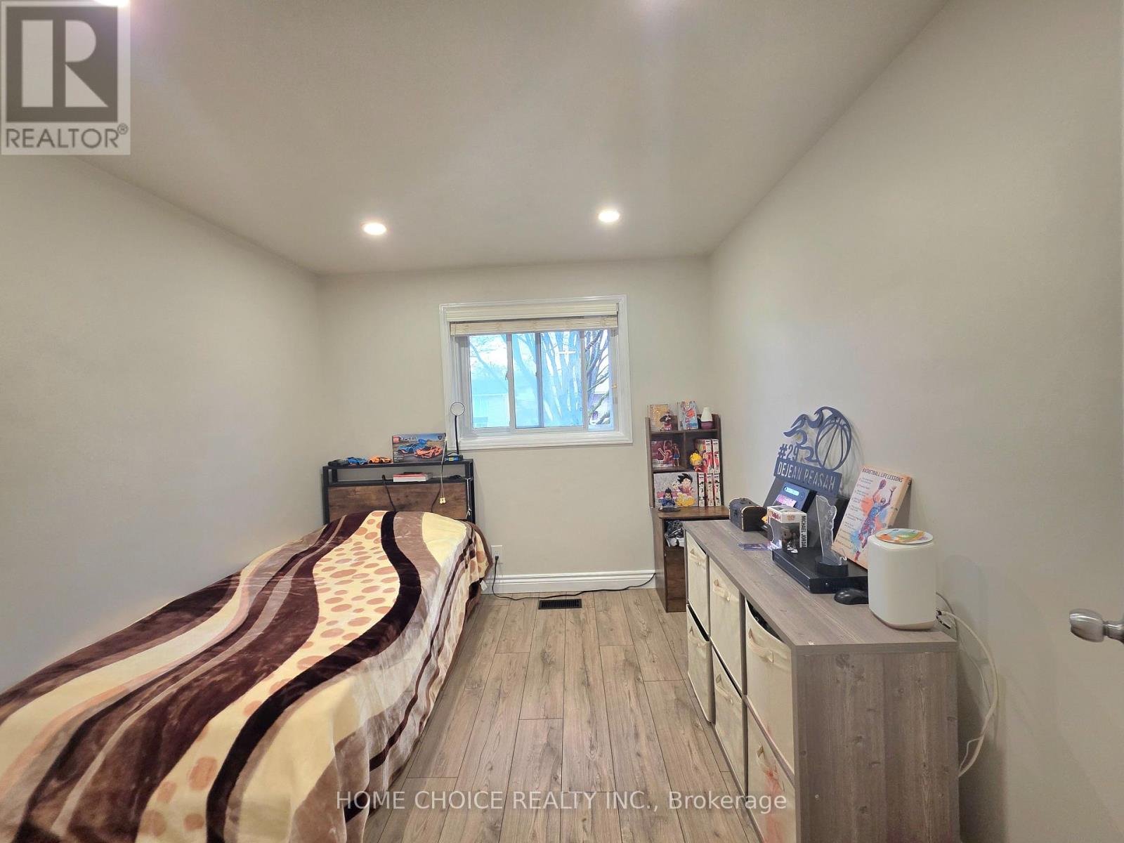 130 Champlain Crescent, Kitchener, Ontario  N2B 2Y6 - Photo 19 - X13005072