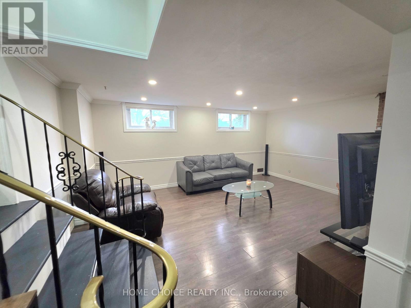 130 Champlain Crescent, Kitchener, Ontario  N2B 2Y6 - Photo 34 - X13005072