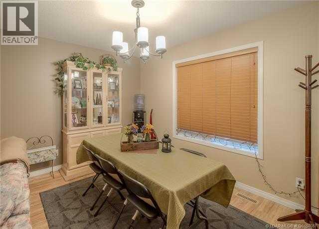 4, 637 12a Street N, Lethbridge, Alberta  T1H 2K1 - Photo 4 - A2302417