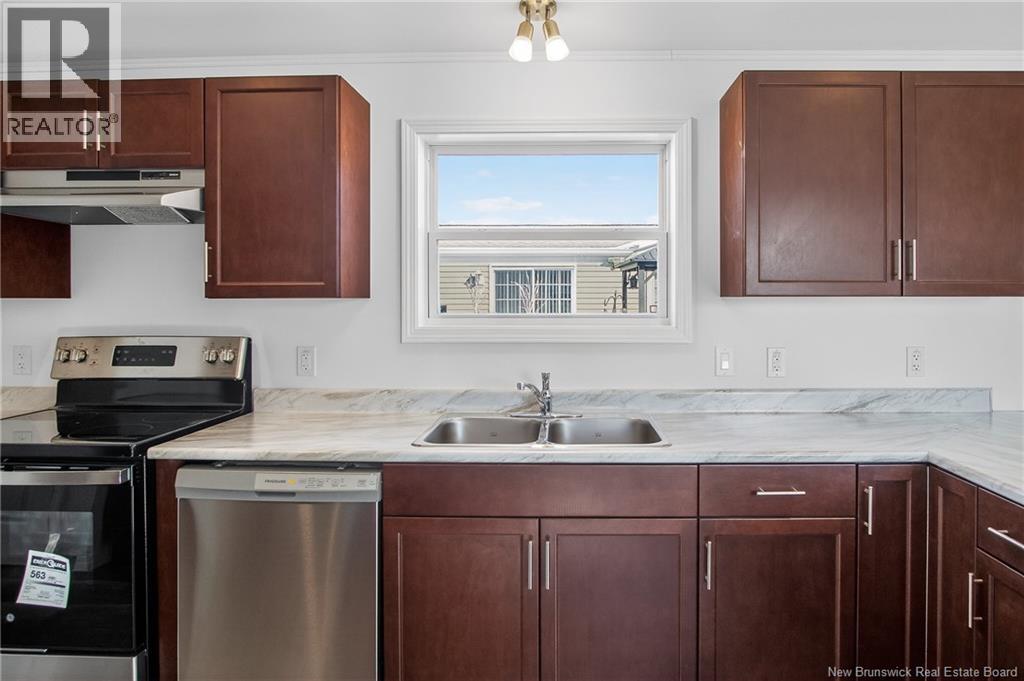 7 Park Avenue, Sussex Corner, New Brunswick  E4E 0B3 - Photo 11 - NB136781