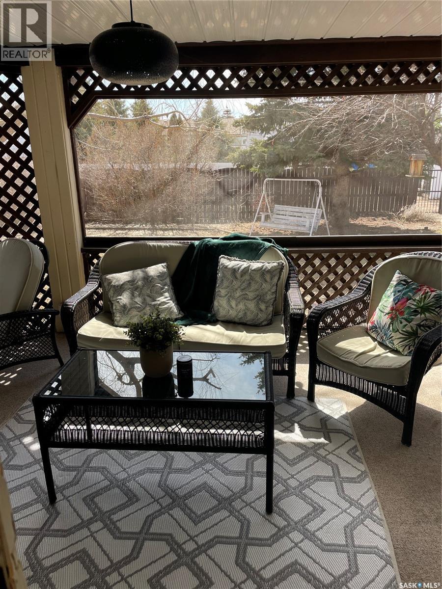 217 13th Avenue E, Watrous, Saskatchewan  S0K 4T0 - Photo 43 - SK033081