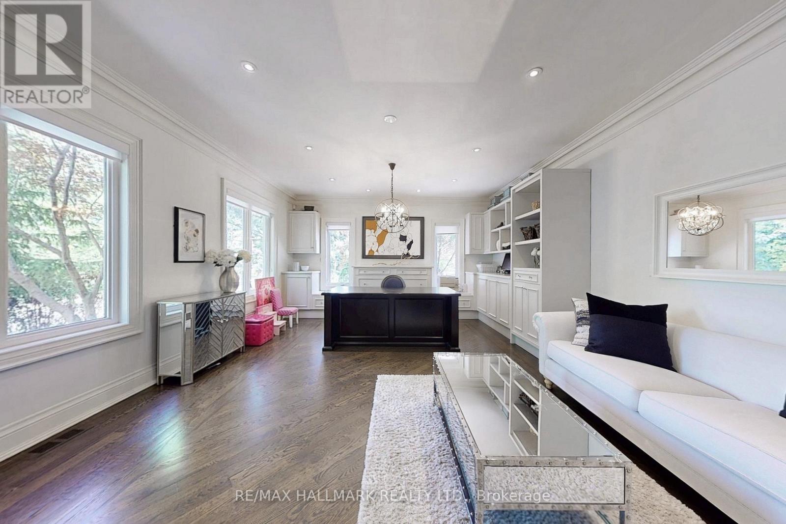 28 Clarkhill Street, Toronto, Ontario  M2R 2G7 - Photo 11 - C12973924