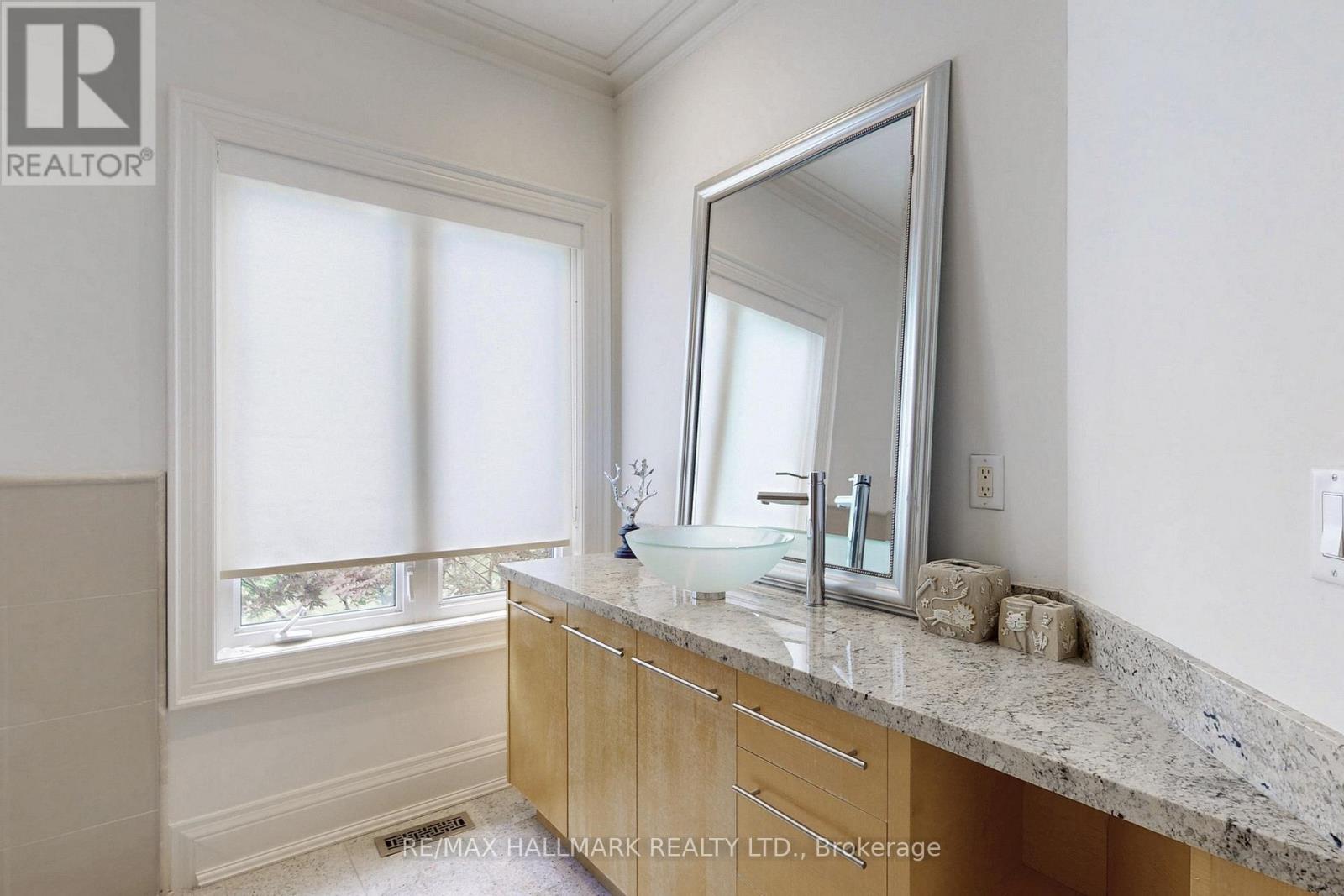 28 Clarkhill Street, Toronto, Ontario  M2R 2G7 - Photo 16 - C12973924