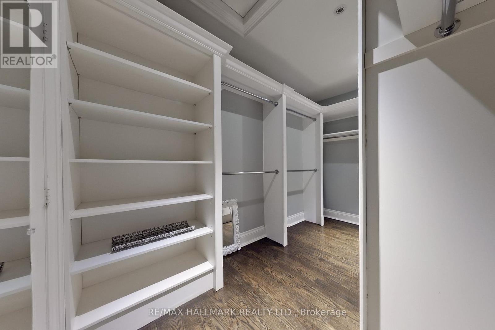 28 Clarkhill Street, Toronto, Ontario  M2R 2G7 - Photo 17 - C12973924