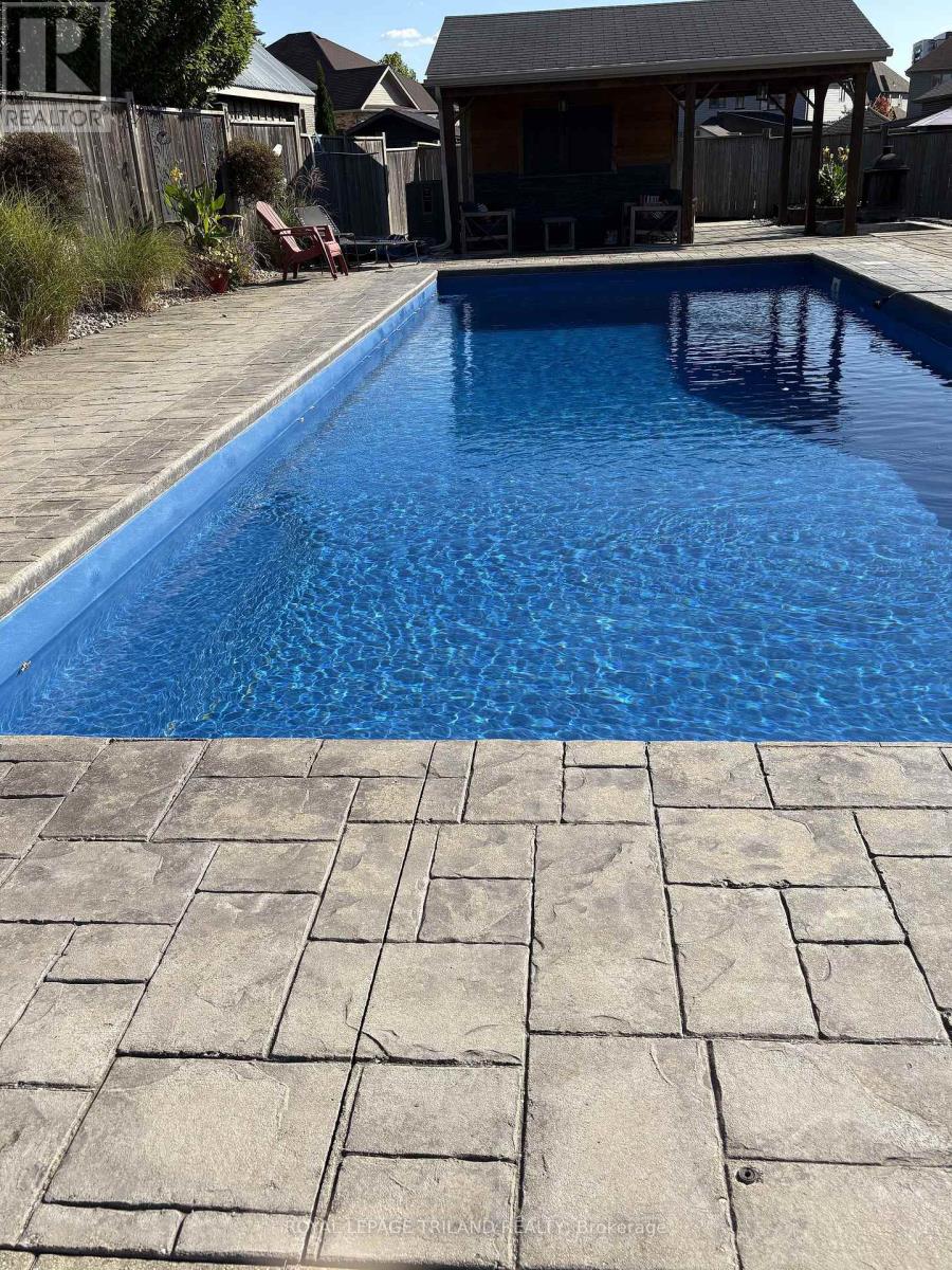 3194 Pincombe Drive, London South, Ontario  N6L 0B4 - Photo 47 - X13001928