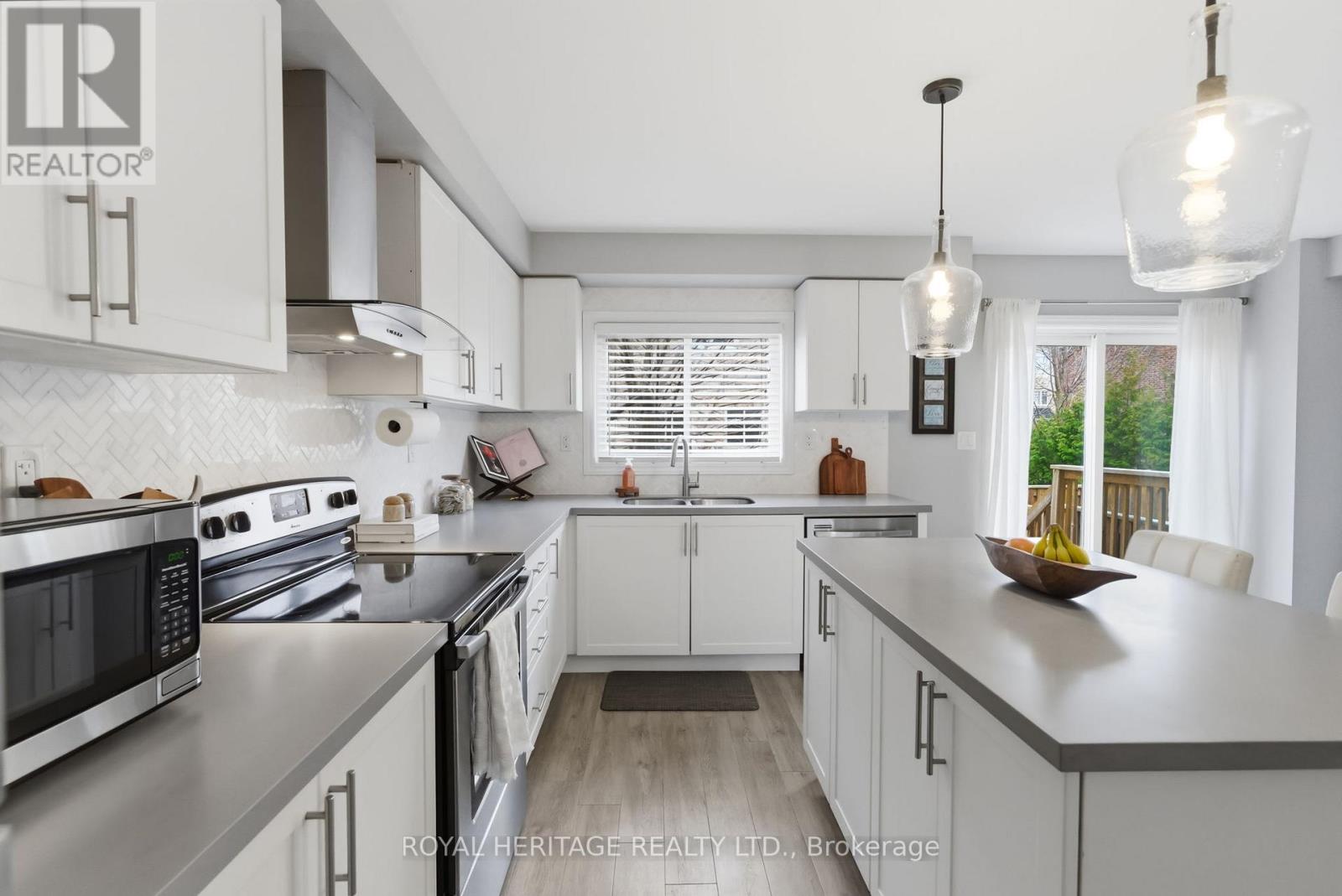 17 Ken Bromley Lane, Clarington, Ontario  L1C 0S4 - Photo 11 - E13005120