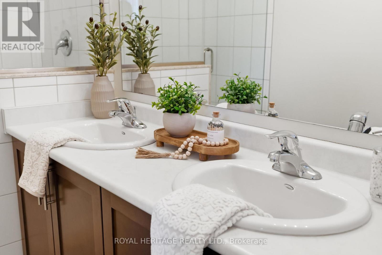 17 Ken Bromley Lane, Clarington, Ontario  L1C 0S4 - Photo 29 - E13005120