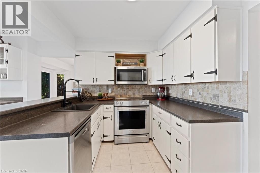 139 Lakeview Drive, Belle River, Ontario  N0R 1A0 - Photo 15 - 40819582